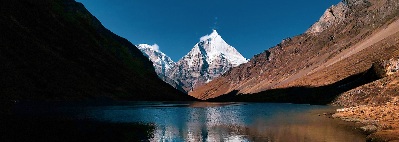 Sacred Lakes & Serene Peaks: Bhutan Alpine Adventure